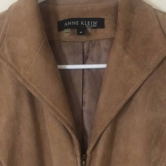 Jacket - Picture 2 of 3